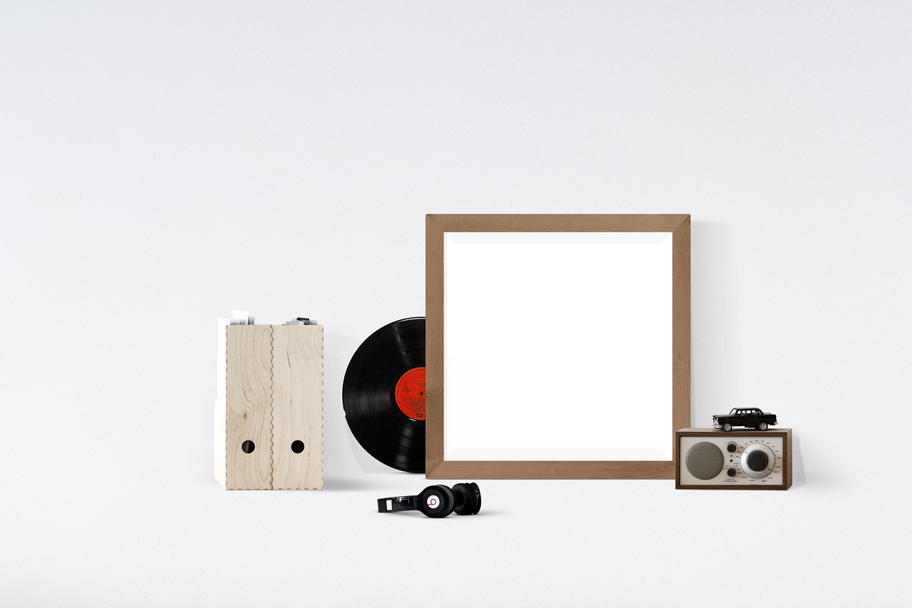 How to Create a DIY Gallery Wall in Your Home